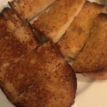 Compari's - garlic bread - Pizza Near Me - Los Angeles, California