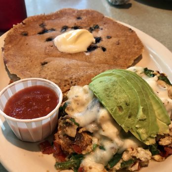 Dick's Uptown Cafe - Breakfast & Brunch Near Me - Cedar Hill, Texas