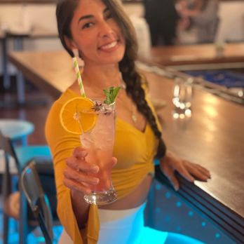 Mazevo Mediterranean Eatery - Bar - Mediterranean Near Me - Denver, Colorado