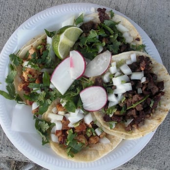 El Taquito - Grilled meat tacos (beef and chicken) - Mexican Near Me - Detroit, Michigan