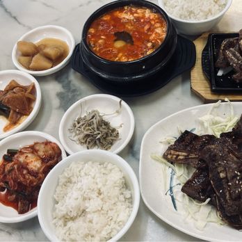 Ho Soon Yi - Banchan, kalbi, tofu soup - Korean Near Me - Lakewood, Washington Ho Soon Yi - Banchan, kalbi, tofu soup - Korean Near Me - Lakewood, Washington
