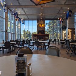 Carver's Cafe - Interior