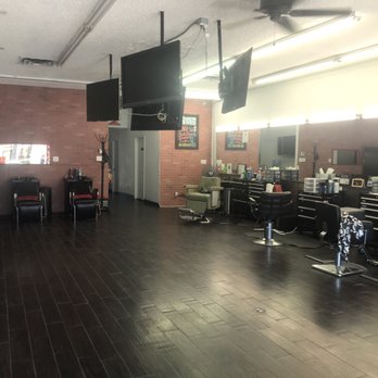 Real Cuts Barber Shop - Barbers Near Me - Montebello, California