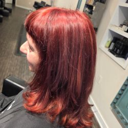 Cualtzin Salon - Reds
