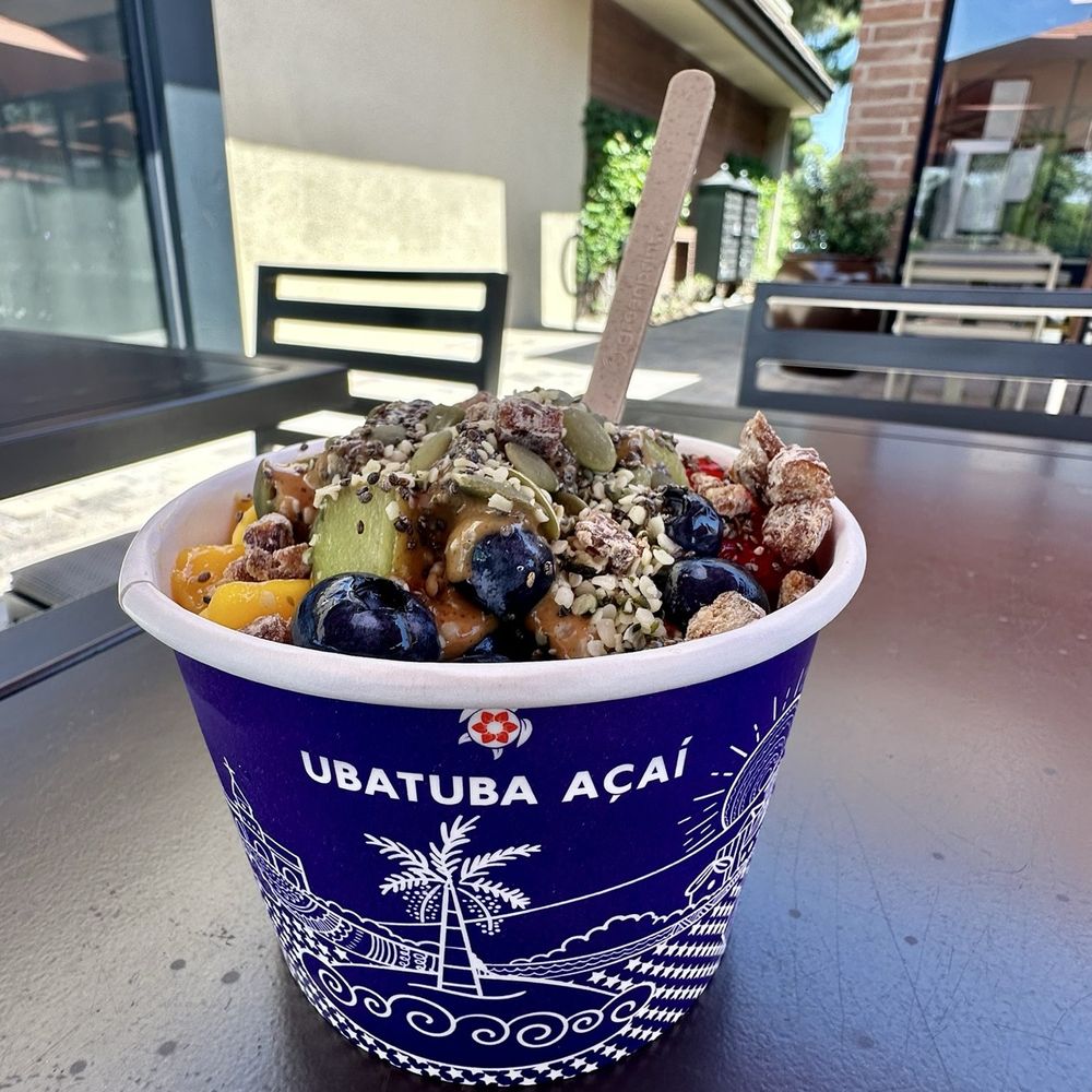 Açai with multiple toppings!