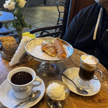 Caffè Mulassano - Cafes Near Me - Torino, TO