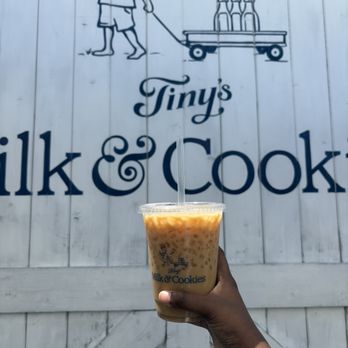 Tinys Milk & Cookies - Austin - Iced vanilla latte - Bakeries Near Me - Austin, Texas