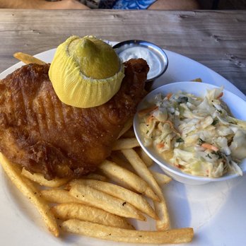 Skipper's Dockside - Mahi fish and chips - Seafood Near Me - Key Largo, Florida Skipper's Dockside - Mahi fish and chips - Seafood Near Me - Key Largo, Florida