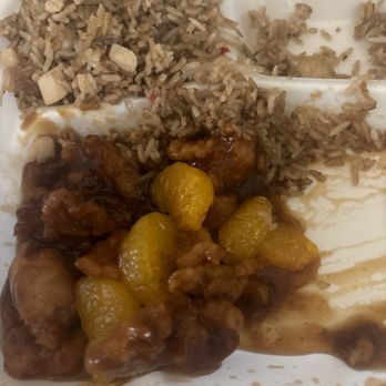 Chan's Palace - Chinese Near Me - Paw Paw, Michigan