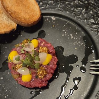 Monte Bú - Steakhouses Near Me - Brno, JM