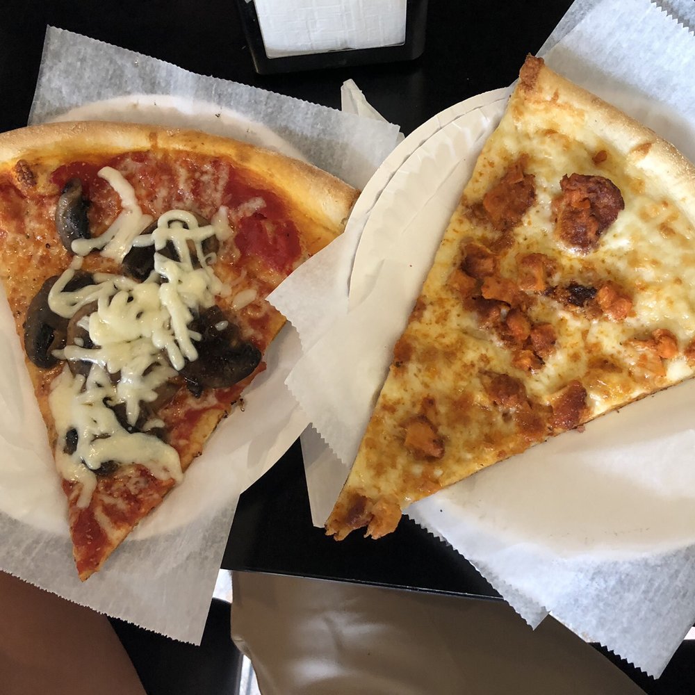 St. Augie's Pizza - Mushroom and Buffalo Chicken - Italian Near Me - St. Augustine, Florida