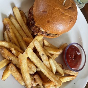 Bahama Breeze - Buttermilk Fried Chicken - Latin American Near Me - Oakland Park, Florida Bahama Breeze - Buttermilk Fried Chicken - Latin American Near Me - Oakland Park, Florida