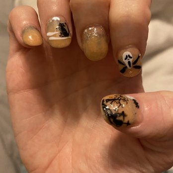 QV Nails - Spooky Halloween design glow in the dark nails done by Lynn - Nail Salons Near Me - Simi Valley, California