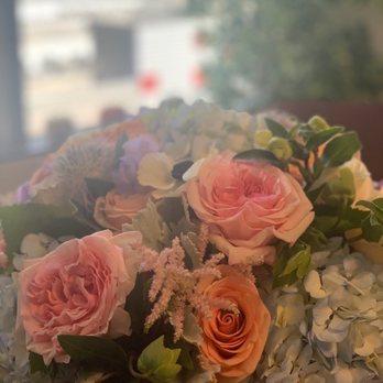Love, Lyn - Florists Near Me - Artesia, California