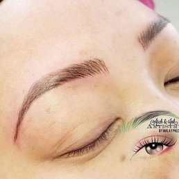 Just got my 1 year touch up done! Microblading and ombré shading. I went from having almost no brows to beautiful natural brows! Just got my 1 year touch up done! Microblading and ombré shading. I went from having almost no brows to beautiful natural brows!