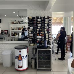 Bar n wines