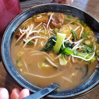 Spice C - Beef brisket and ramen noodle bowl - Poke Near Me - Conway, South Carolina Spice C - Beef brisket and ramen noodle bowl - Poke Near Me - Conway, South Carolina