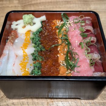 Kiraku - Deluxe Kaisen don - Tapas/Small Plates Near Me - Berkeley, California