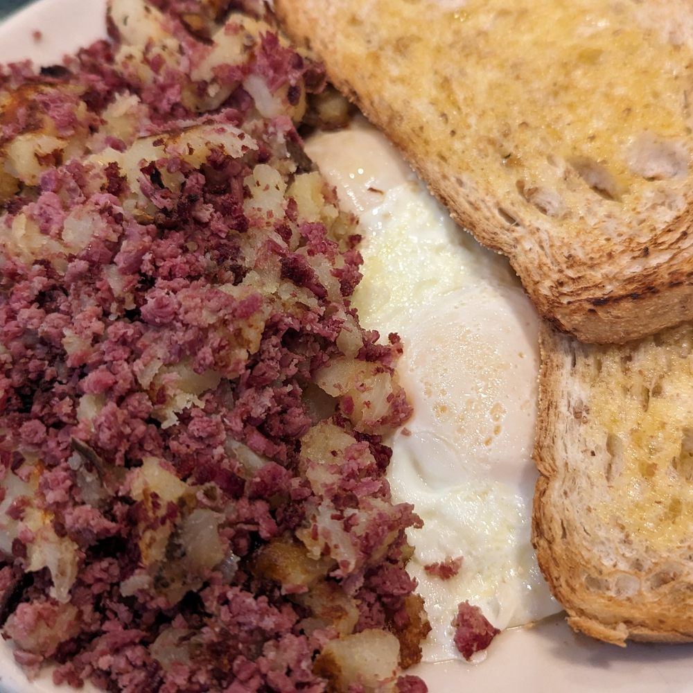 P&G's Pamela's Diner - Corned beef hash and eggs - Breakfast & Brunch Near Me - Pittsburgh, Pennsylvania P&G's Pamela's Diner - Corned beef hash and eggs - Breakfast & Brunch Near Me - Pittsburgh, Pennsylvania