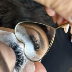 Tanning with Jenny - Hybrid lashes