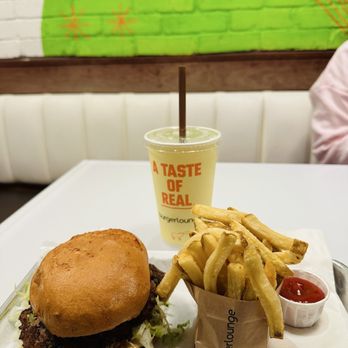 Burger Lounge - Turkey Burger with gluten free bread - Burgers Near Me - San Diego, California
