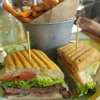 The Hideout Kitchen - New American Near Me - Lafayette, California The Hideout Kitchen - New American Near Me - Lafayette, California