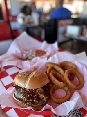 Mad Madeline's Grill by null
