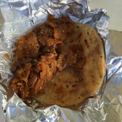 EL CHARRO Amigo - Chicharron taco