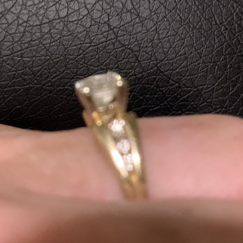 Vera Jewelry - New prongs on wedding rinf - Jewelry Near Me - Miami, Florida Vera Jewelry - New prongs on wedding rinf - Jewelry Near Me - Miami, Florida
