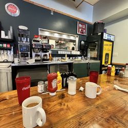 Carpenter's Diner - Bar view