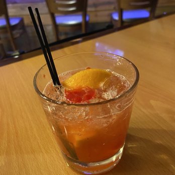 The Naked Olive Lounge - Old fashioned - Lounges Near Me - Berkeley Springs, West Virginia