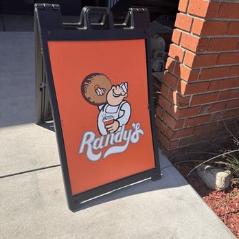 Randy's Donuts - Donuts Near Me - Pasadena, California