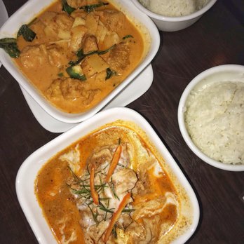 Nora Thai - Vegetarian Red Curry with Tofu & Panang with Chicken - Thai Near Me - Brooklyn, New York Nora Thai - Vegetarian Red Curry with Tofu & Panang with Chicken - Thai Near Me - Brooklyn, New York