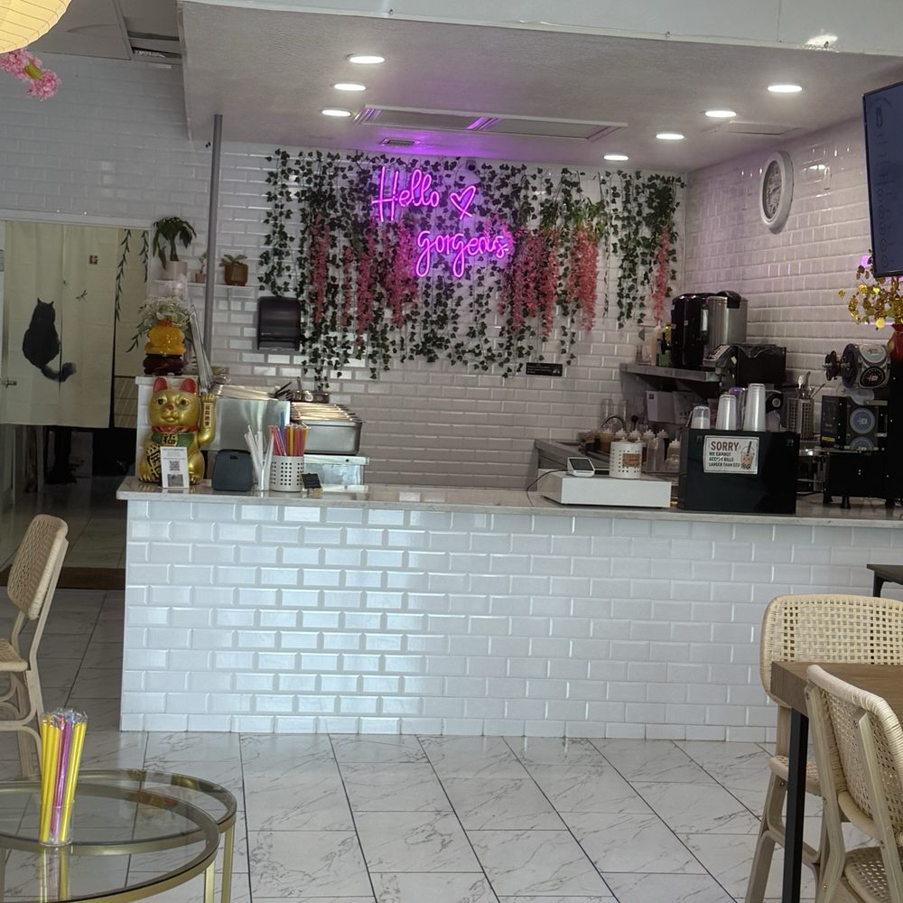 Ding Tea - Counter - Bubble Tea Near Me - Brandon, Florida