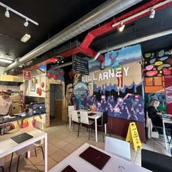 Piccolo Pizza - Inside