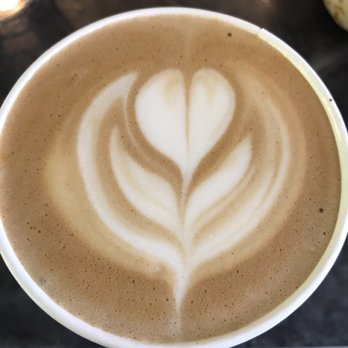 Caffe Luxxe - Caffe latte w/ soy - Coffee & Tea Near Me - Malibu, California