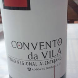 Restaurante Arcos de Fátima - This was a light body red, like Beaujolais.