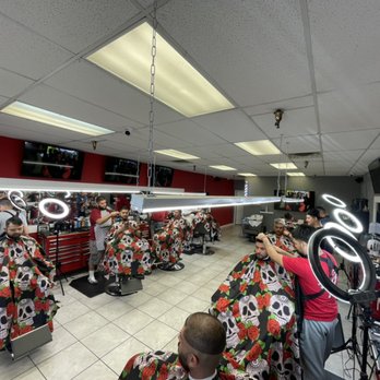 Fresh Cuttz - Environment - Barbers Near Me - Glendale, Arizona Fresh Cuttz - Environment - Barbers Near Me - Glendale, Arizona