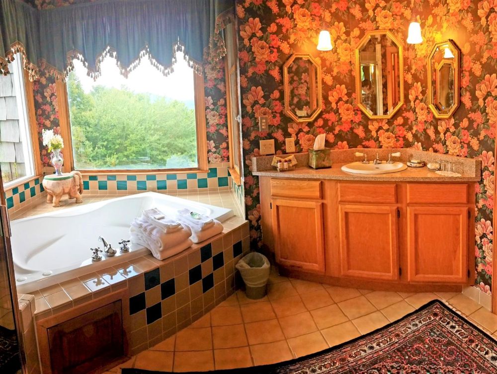 INNISFREE INN 19 Photos Highway 107 N, Cashiers, North Carolina Hotels Phone Number Yelp