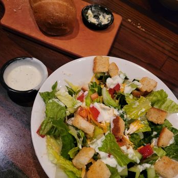 LongHorn Steakhouse - Salad and bread - Steakhouses Near Me - Independence, Ohio LongHorn Steakhouse - Salad and bread - Steakhouses Near Me - Independence, Ohio