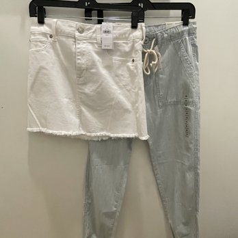 American Eagle Outfitters - 5.29.22 - Outlet Stores Near Me - Hanover, Maryland