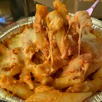 Fratelli's Pizzeria - Baked Ziti Dinner - Pizza Near Me - West Chester, Ohio Fratelli's Pizzeria - Baked Ziti Dinner - Pizza Near Me - West Chester, Ohio