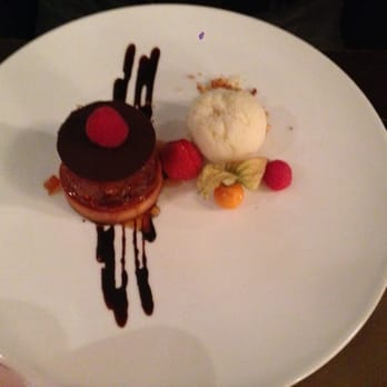 The Dropping Zone - Tartelette aux poires - French Near Me - Voglans, 73 The Dropping Zone - Tartelette aux poires - French Near Me - Voglans, 73