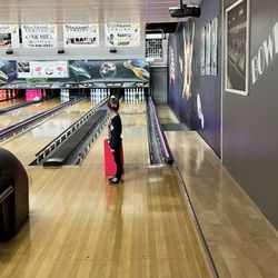 Sims Bowling Lanes - Lanes