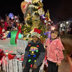Sunshine Dance & Cheer Studio - Christmas parade in Livermore