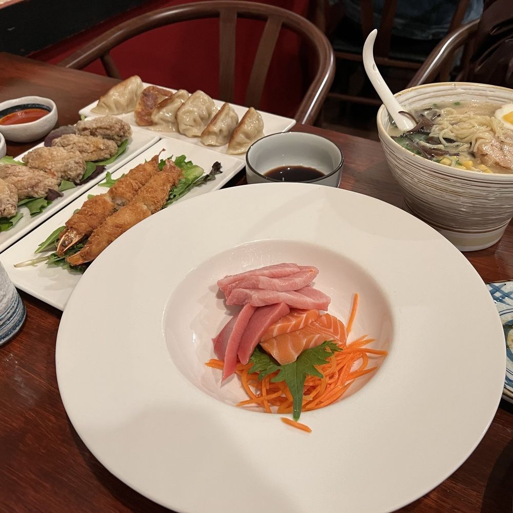 Kuriya Japanese Kitchen - Sushi Bars Near Me - Albany, California Kuriya Japanese Kitchen - Sushi Bars Near Me - Albany, California