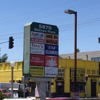 Inti Peruvian Restaurant - Melrose Plaza - a very small L-shaped strip mall - Latin American Near Me - Los Angeles, California Inti Peruvian Restaurant - Melrose Plaza - a very small L-shaped strip mall - Latin American Near Me - Los Angeles, California