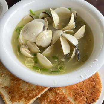 The Dutchie - Clam steamers - Seafood Near Me - Morro Bay, California