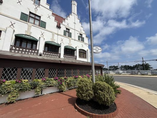 Knife and Fork Inn by null