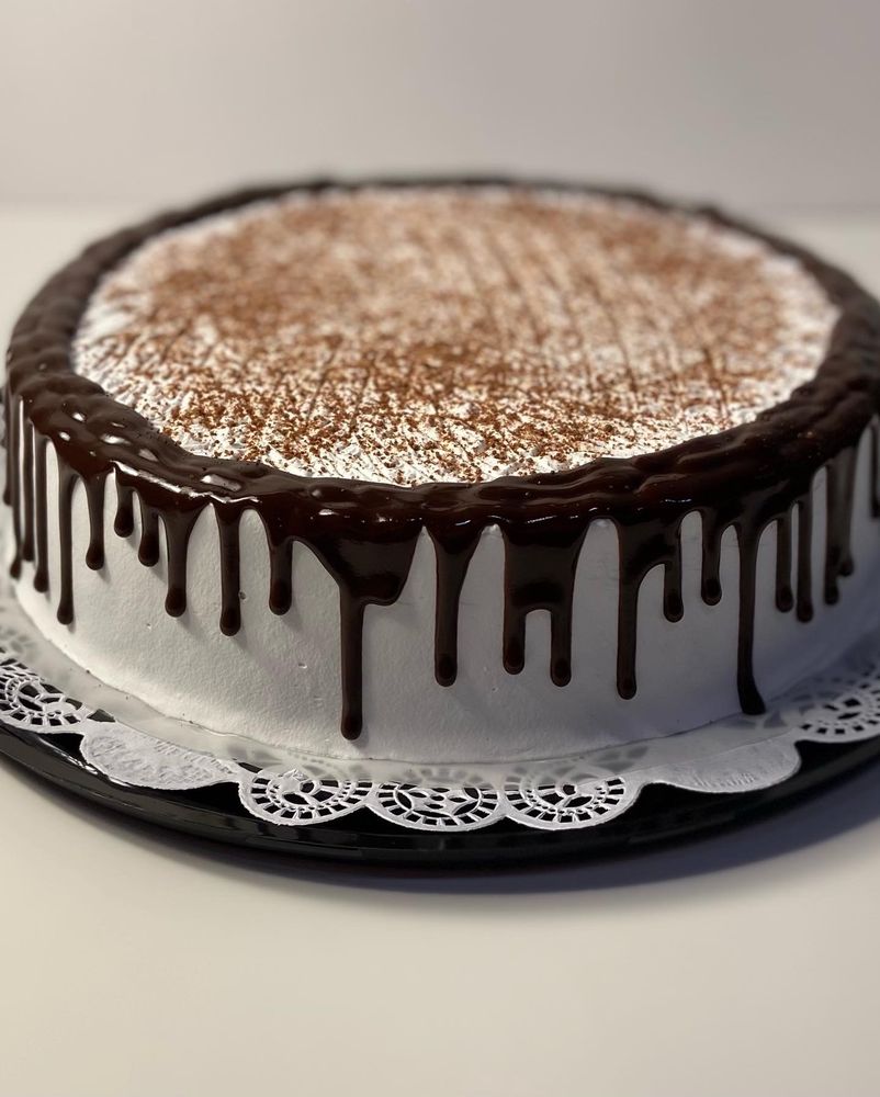 KRISTOFFER’S CAKES Updated August 2024 64 Photos & 56 Reviews